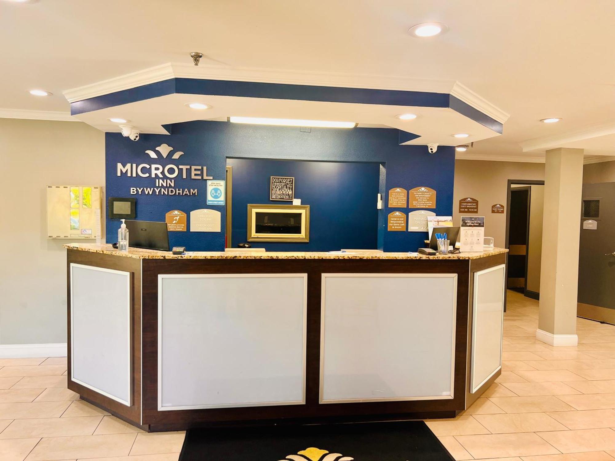 Microtel By Wyndham Hotel