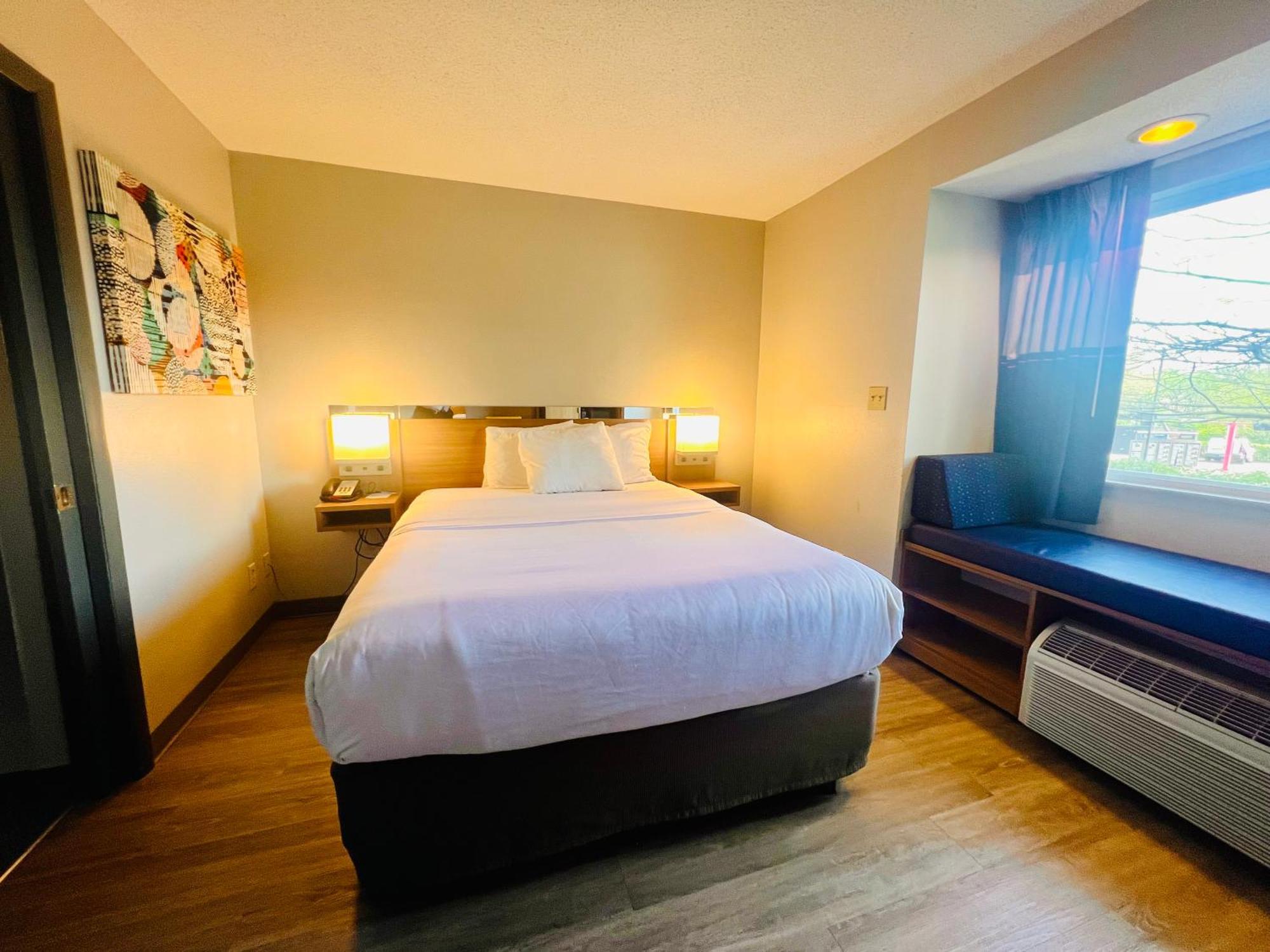 Microtel By Wyndham Lexington