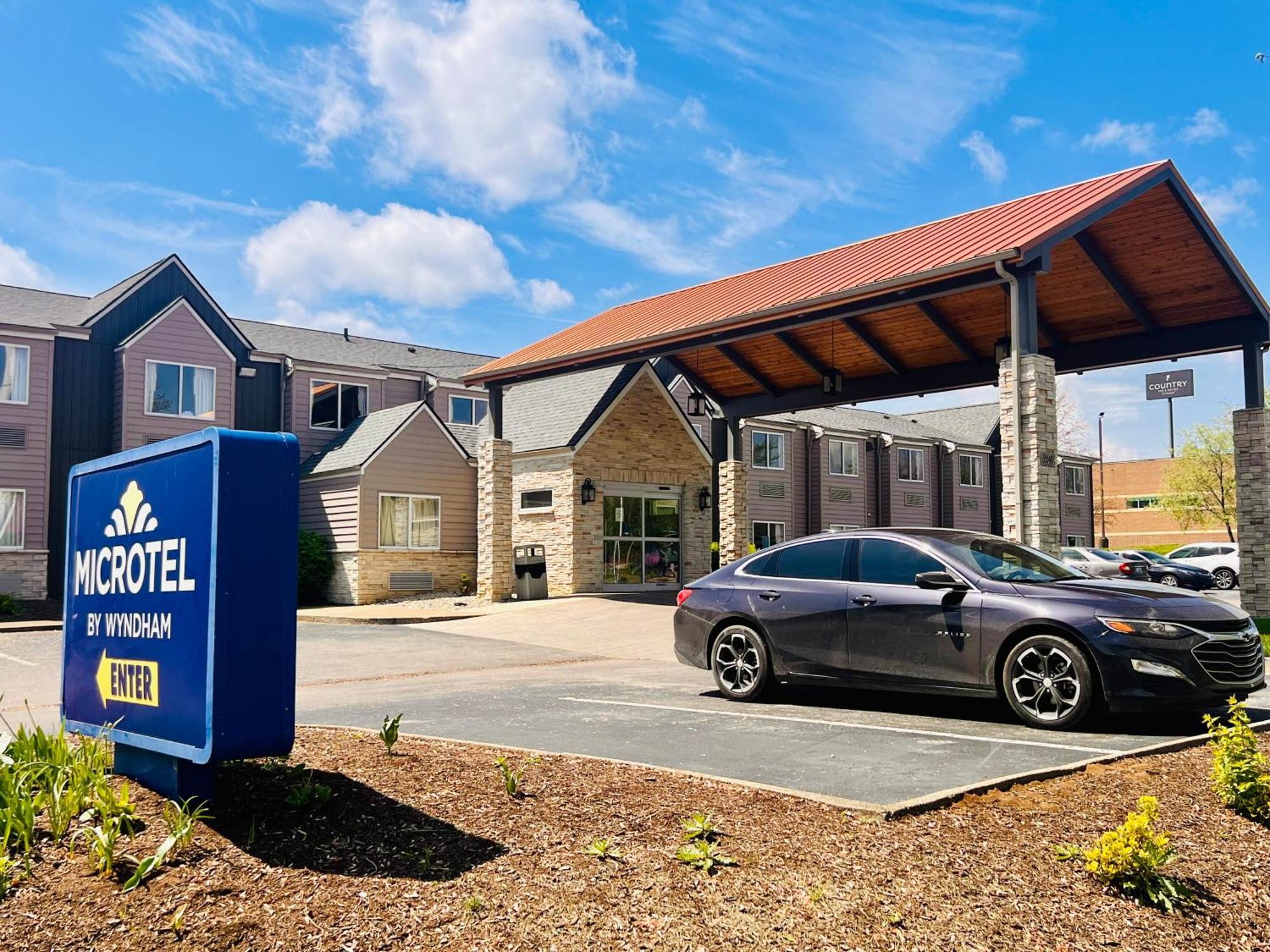 Microtel By Wyndham Hotel