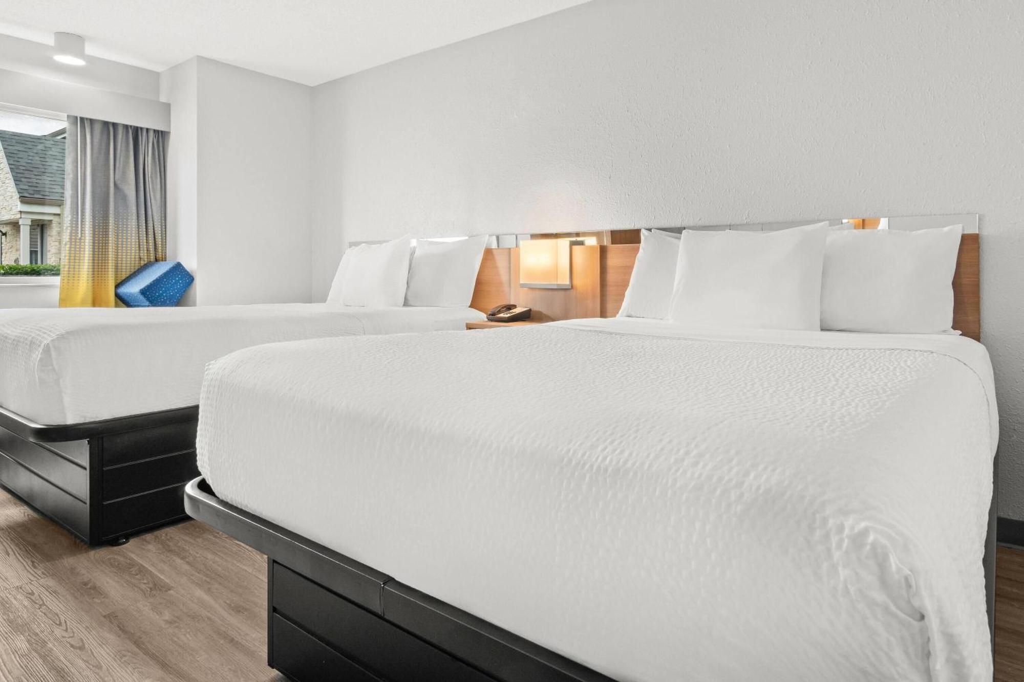 Hotel Microtel By Wyndham 3*