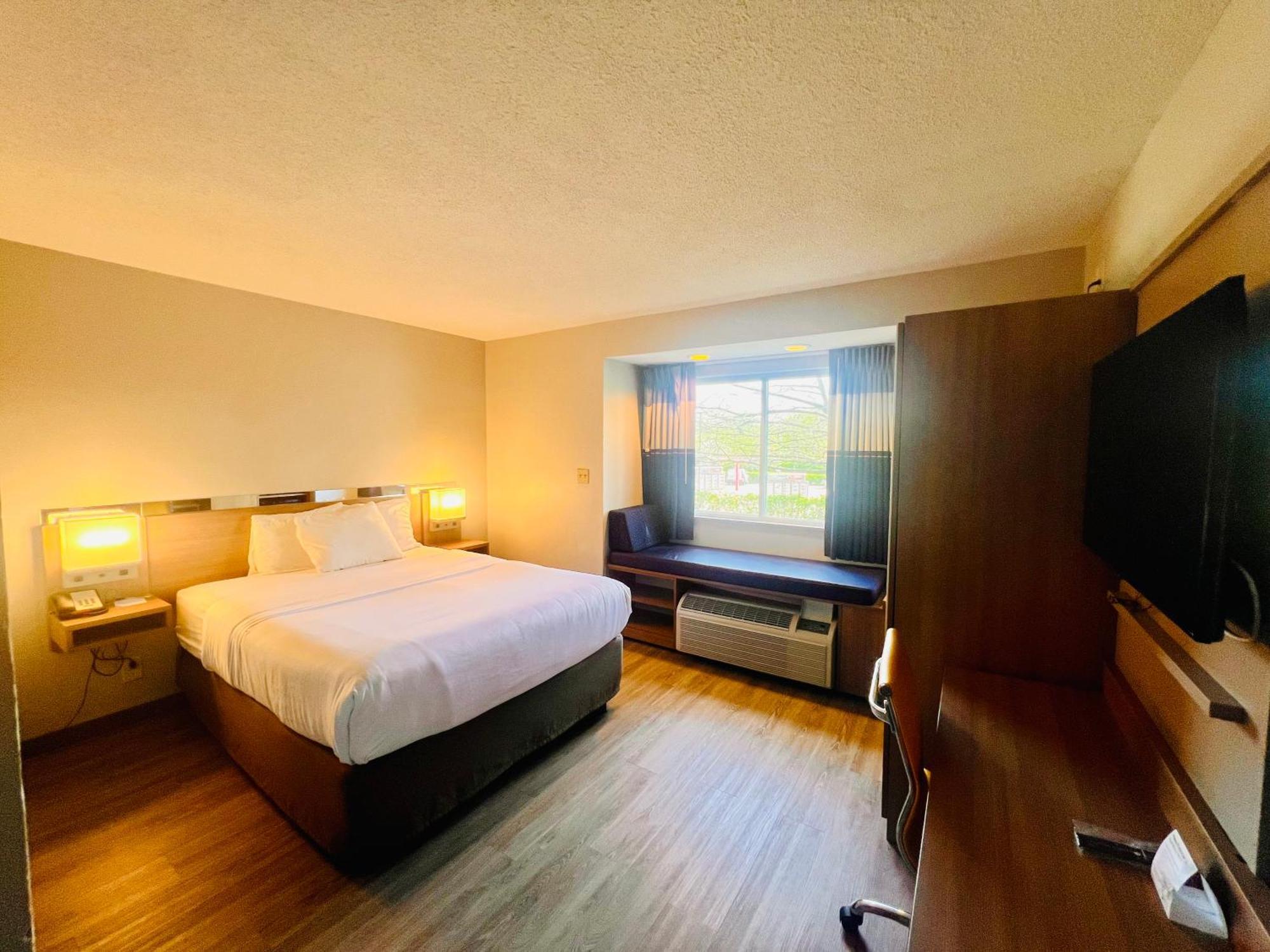 Microtel By Wyndham Lexington