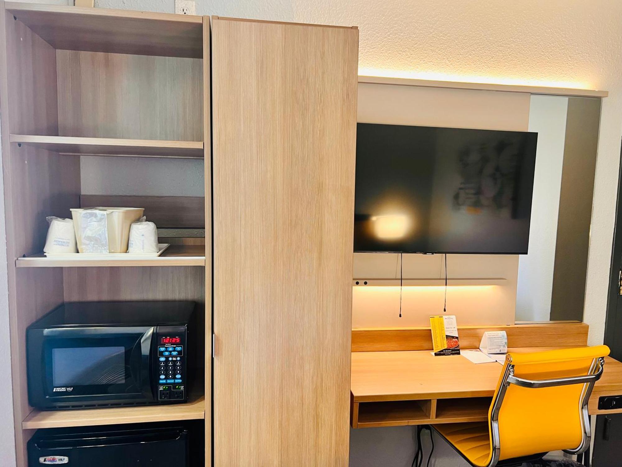 Hotel Microtel By Wyndham