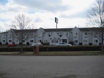 Microtel By Wyndham 3*